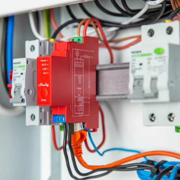 SHELLY PRO 1PM Spínací modul na DIN lištu SHELLY PRO 1PM Spínací modul na DIN lištu